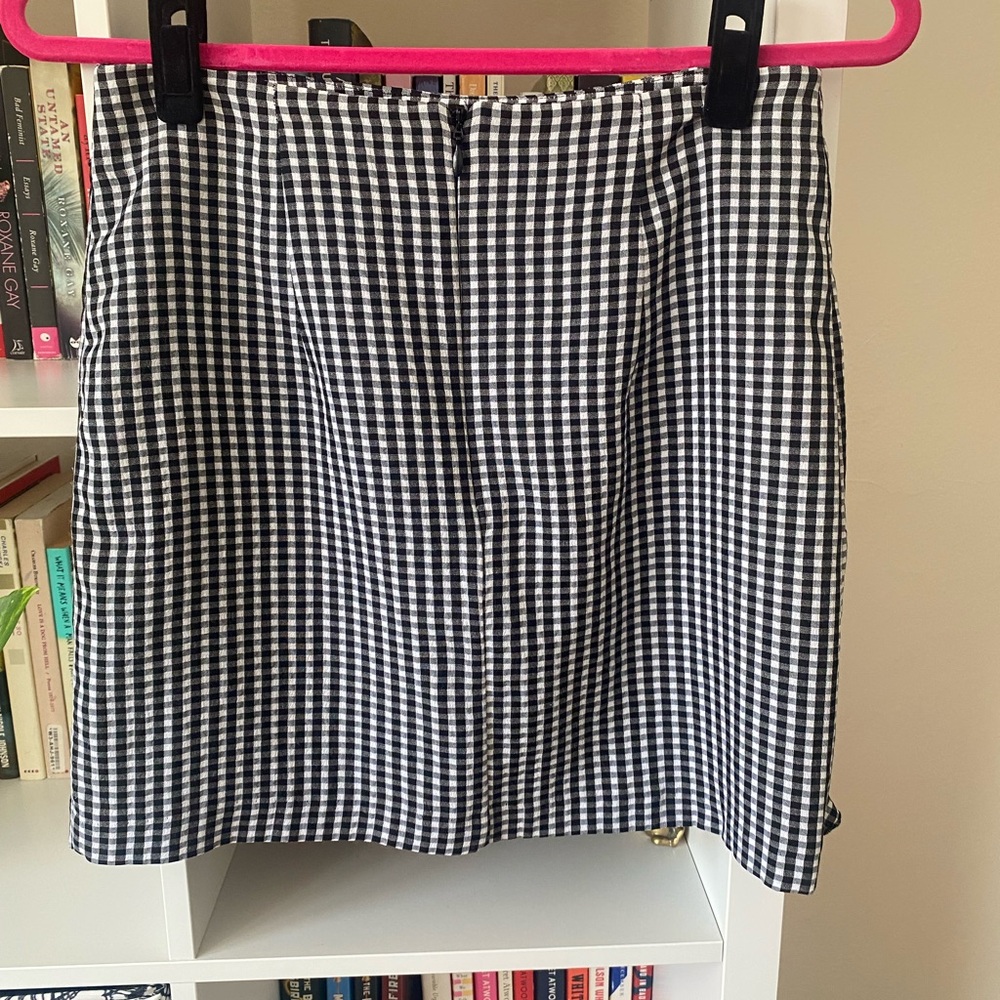 H&M Ruffle Detail Mini Skirt - Picture 3 of 5